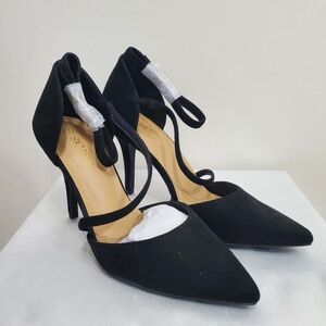 NWT-Women's Black Pointed Toe Strappy High Heels